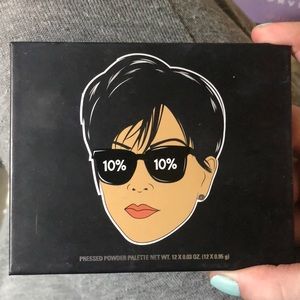 Kylie Cosmetics Momager palette